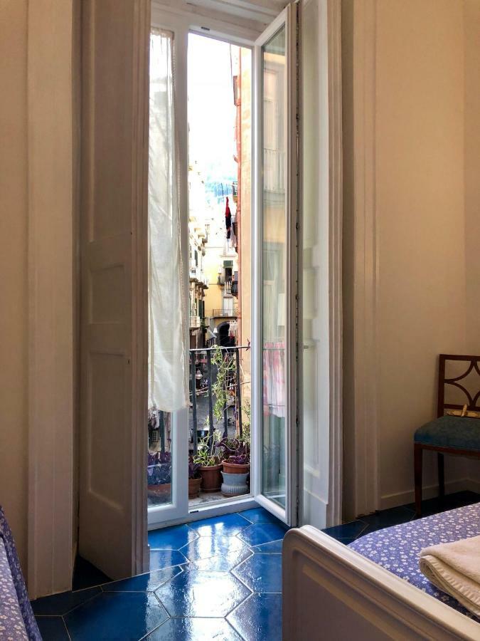 Il Sole Di Montesanto Bed & Breakfast เนเปิลส์ ภายนอก รูปภาพ